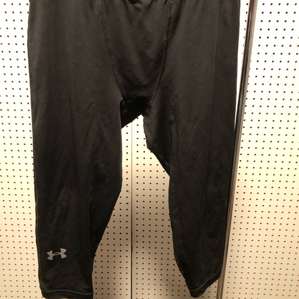 Under Armour Men’s Black 3/4 Compression Joggers